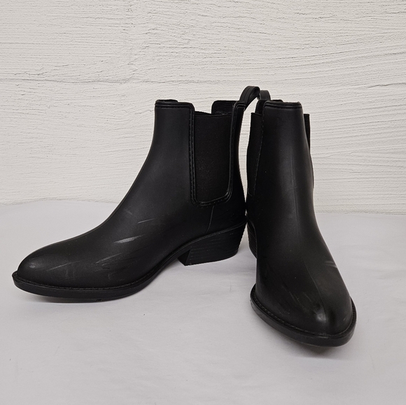 Jeffrey Campbell Storm Pointed Toe Heeled Chelsea Boots in Black Size 9 - Picture 1 of 10